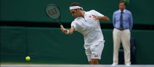 Federer verso un nuovo record: se batte Nishikori sarà la centesima vittoria a Wimbledon