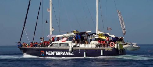 Migranti, la Ong Mediterranea vuole querelare Matteo Salvini: 'Ci paragona a trafficanti di esseri umani'