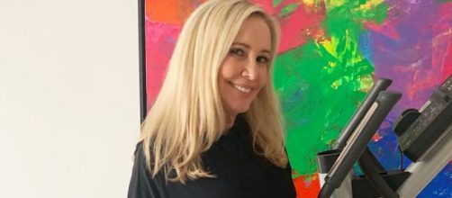 Shannon Beador shows off weight loss in a black outfit. [Photo via Instagram]