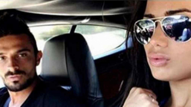 Julien Tanti accusé de rouler sans permis de conduire, il prouve le contraire avec une photo.