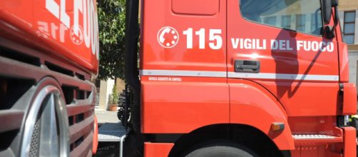 Lecce, chiosco devastato da un incendio a Marittima: si indaga, non esclusa l'ipotesi del dolo