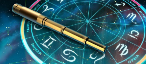 Oroscopo 30 agosto: Cancro e Bilancia sotto stress