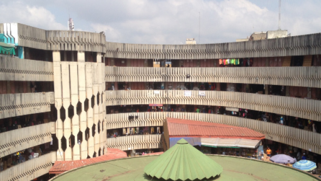 Fichier:Marché central - Central market (interior) in Yaoundé.JPG ... - wikipedia.org