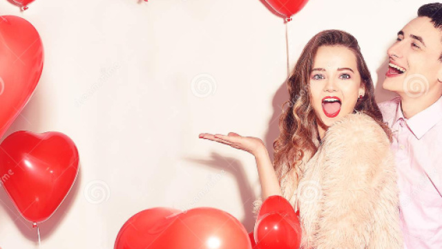 Homme Avec Sa Belle Danse De Fille D'amoureux Et Avoir L'amusement ... - dreamstime.com