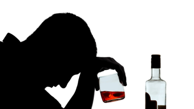 Lecce, sballo e alcol a Ferragosto: rissa tra extracomunitari a Gallipoli, una trentina di persone soccorse.