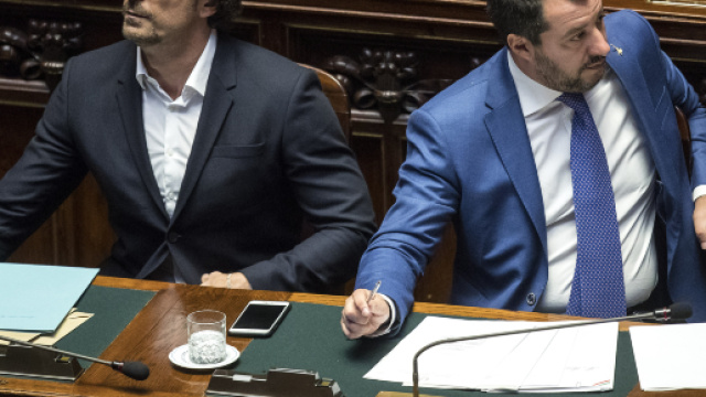 Open Arms, l'ultima sparata di Toninelli: "L'Ue ci volta le spalle ... - ilgiornale.it