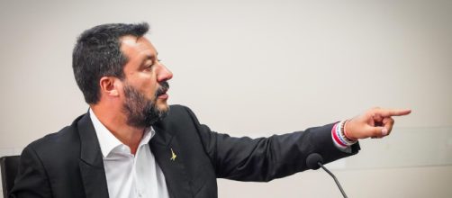 Governo: Pd pronto a trattare con M5S, Salvini: 'Parlano di poltrone, noi di manovra'