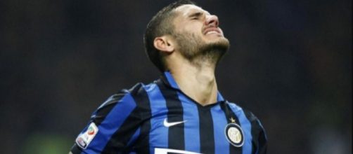 Caso Icardi: secondo il Napoli la Juve finge interesse per bloccare il passaggio in azzurro.