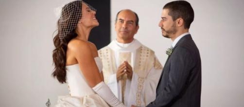 Vivi aceita se casar com Camilo. (Reprodução/Rede Globo)