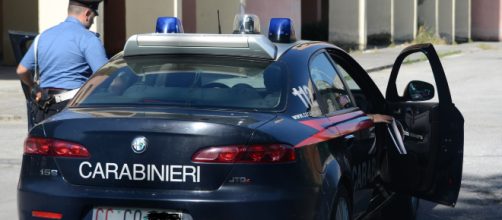 Lecce, 18enne pedina e aggredisce una donna a Specchia: arrestato