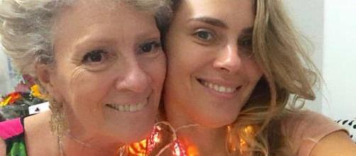 Maíra, mãe da atriz Carolina Dieckmann, morreu neste domingo. (Arquivo /Blasting News)