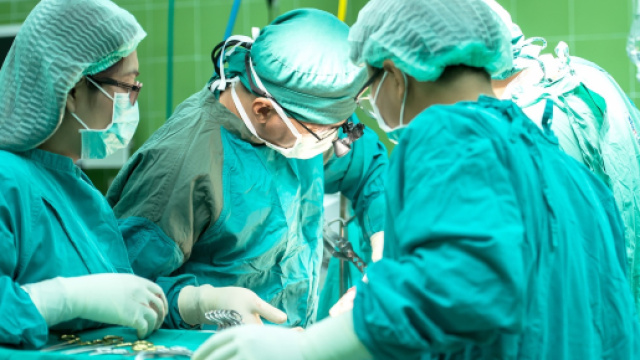 Morti madre e feto durante parto ad Ancona.