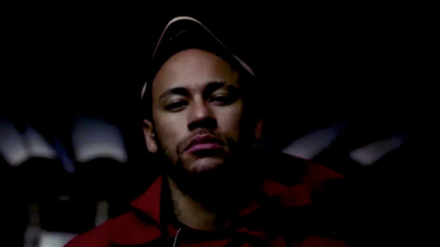 La Casa de Papel » : Neymar intègre la série ! - Elle - elle.fr