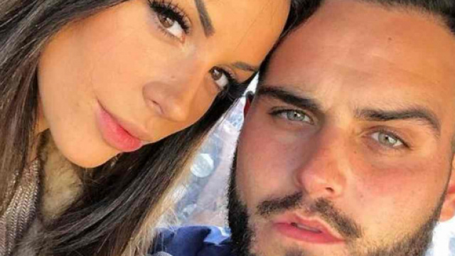 Quelques jours à peine après sa séparation avec Laura Lempika, Nikola Lozina l'oublie dans les bras d'une autre fille.
