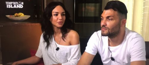 Temptation Island, Jessica Battistiello conferma la frequentazione con Alessandro Zarino.