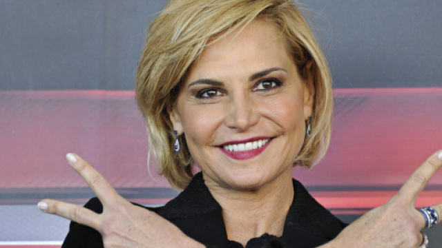 Tre programmi pronti per Simona Ventura da settembre prossimo su Rai2