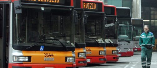 Trasporti, venerdì giornata nera Roma e Milano, disagi per ... - corriere.it