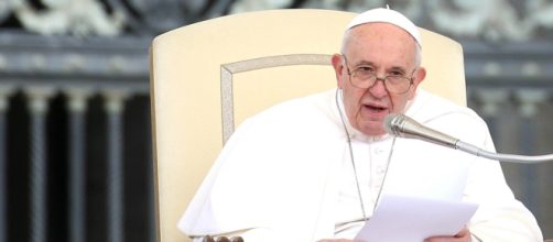 Vaticano, papa Francesco: 'Chiesa povera e senza frontiere'