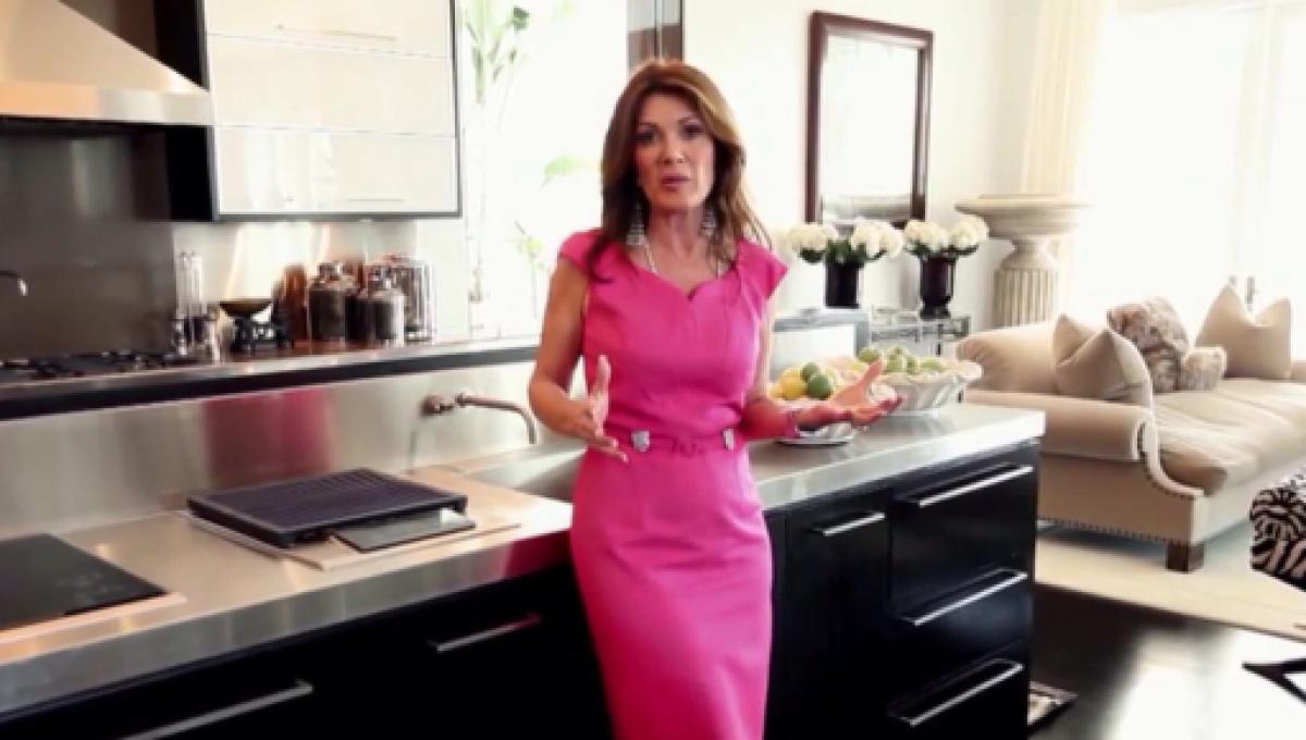 Lisa Vanderpump Wears A Different Color Completely Wows Her Fans
