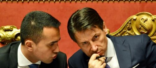 Conte prende le distanze dal M5S