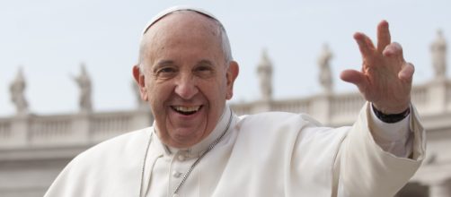 Papa Francesco rimane bloccato in ascensore: intervengono i vigili del fuoco