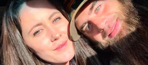 Jenelle Evans and David Eason take a selfie. [Photo credit - Janelle Evans / Instagram]