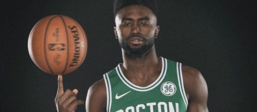 The Spurs tried several times to trade for Jaylen Brown. [Image credit: Instagram/@fchwpo]