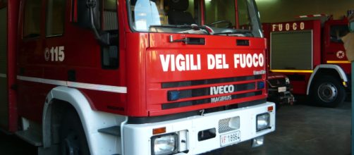 Brindisi, va a fuoco un appartamento in pieno centro: nessun ferito