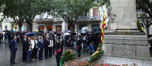 En la ofrenda del Govern se cuela el himno español
