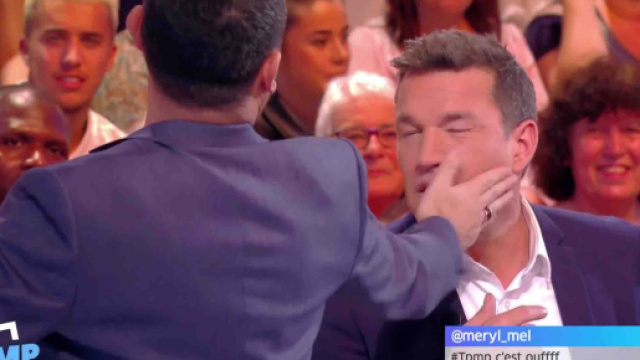 Cyril Hanouna gifle Benjamin Castaldi - ZAPPING TÉLÉ DU 20/10/2017 ... - dailymotion.com