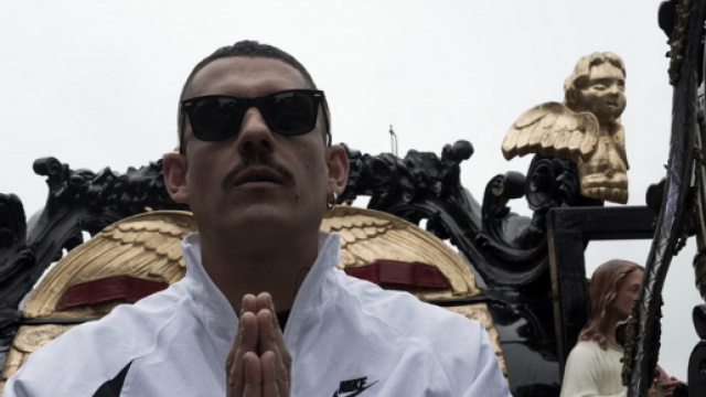 Noyz Narcos, rapper romano classe 1979.