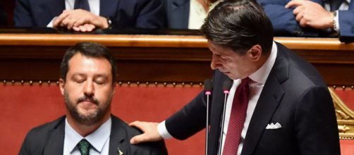 Sondaggi politici: Conte e Salvini i più amati dagli italiani