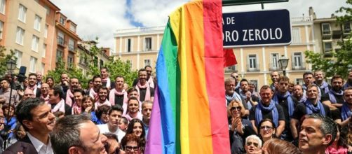 Inauguración de la plaza de Pedro Zerolo. / EFE