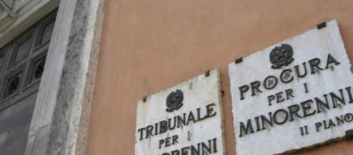 Messina: novantenne picchiata e abusata da due minorenni prima di essere derubata