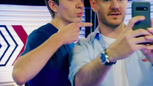 X-Factor, Audizioni: 'Carote' di Emanuele conquista la giuria con quattro sì