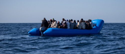 Mistero su un gommone con 41 migranti a bordo partito da Sabrata - tpi.it