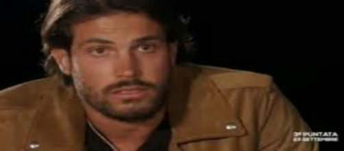 Temptation Vip, spoiler del 23 settembre: Simone sconvolto, due falò anticipati