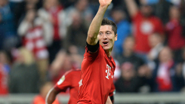 Lewandowski, Suarez, Benzema, Aguero : qui est le meilleur 9 du ... - les-transferts.com