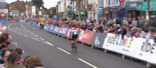Remco Evenepoel alla partenza della cronometro dei Mondiali di ciclismo
