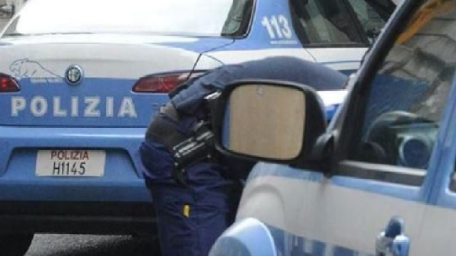 Brindisi, quattro arresti all'alba per estorsione: fatti collegati con il delitto del 19enne ucciso al Perrino
