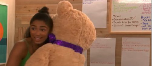 Geogina finds love in The Circle with a giant teddy named Gus (Image credit: The Circle/4od)