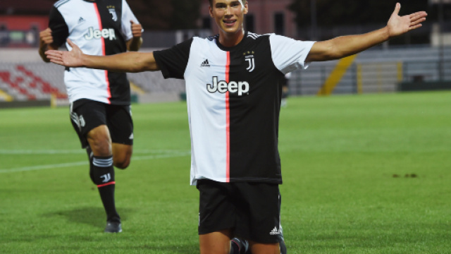 Juventus, le possibili alternative ad Alex Sandro: fra queste Beruatto e Bernardeschi