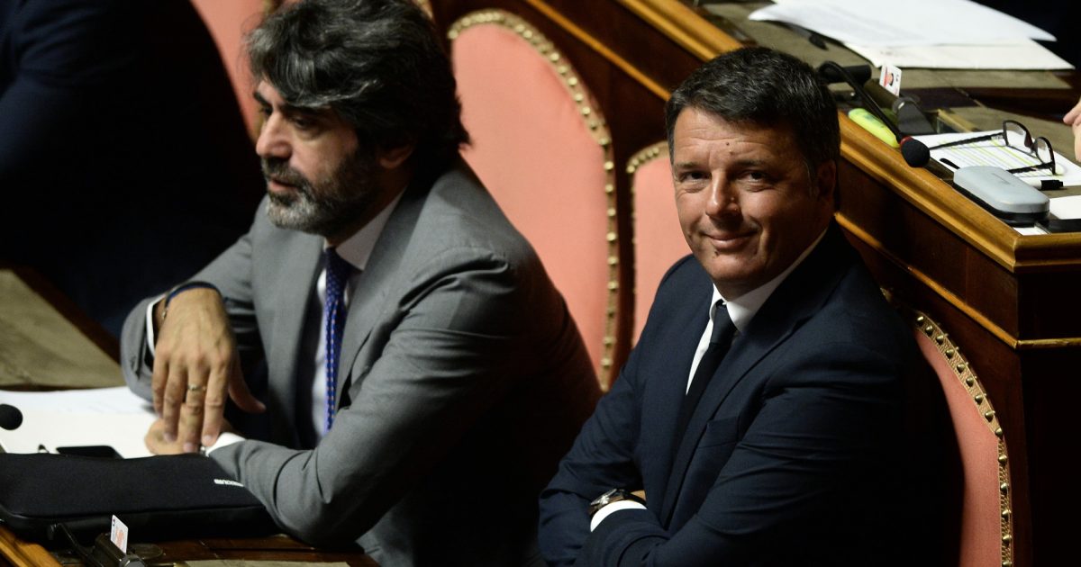 Sondaggi elettorali calano Salvini e PD, scende anche M5S, Italia Viva di Renzi al 4,8 Sondaggi elettorali calano Salvini e PD, scende anche M5S, Italia Viva di Renzi al 4,8