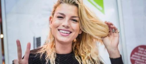 Emma Marrone lascia l'ospedale e rassicura i fan: 'È andata, piango di gioia finalmente'.