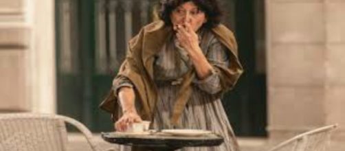 Una vita, trama del 1 ottobre: Ursula torna ad Acacias e fa la mendicante