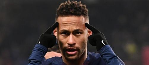 Neymar a fini par rester au PSG