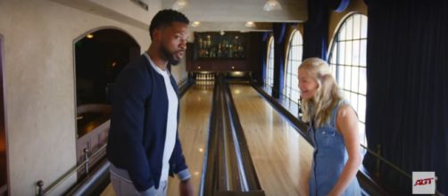 Season 12's Preacher Lawson and Darci Lynne Farmer from 'America's Got Talent' have fun between vote to the finals. [Image source: AGT/YouTube]