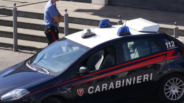 https://it.blastingnews.com/topdailyit/2019/09/video/taranto-un-auto ... - blastingnews.com