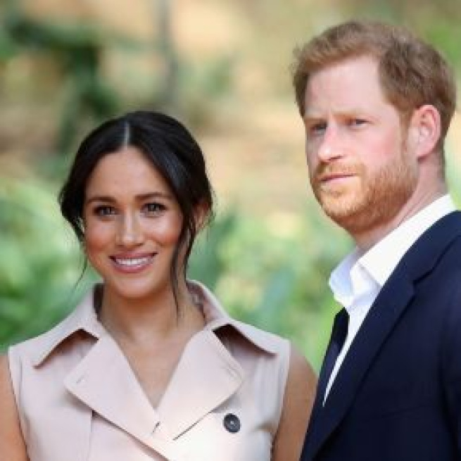 Meghan Markle y Harry deciden dar un paso atrás en la Familia Real.