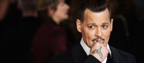 Johnny Depp ospite della prima puntata di C'è posta per te Johnny Depp ospite della prima puntata di C'è posta per te